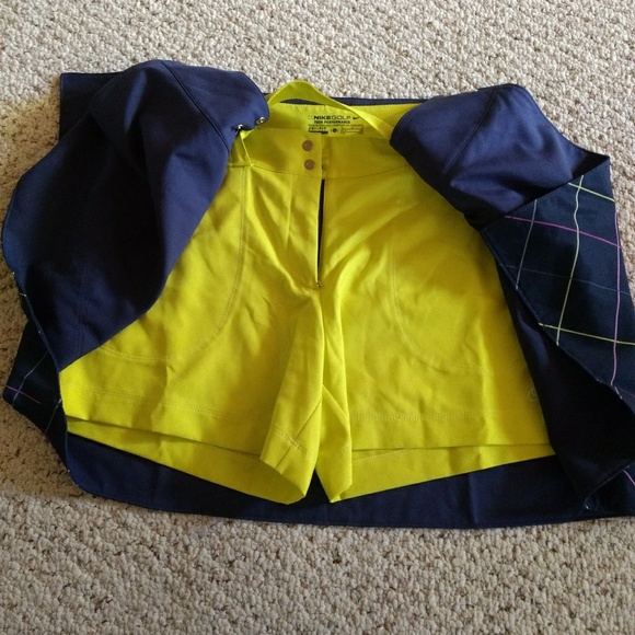 EUC NIKE GOLF Navy Plaid Skort Convert/Reverse - Picture 4 of 7